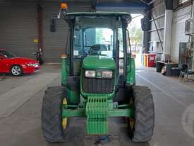 John Deere 5055e - picture0' - Click to enlarge