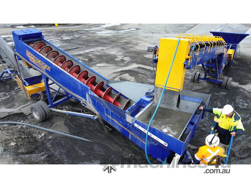 PrecisionscreenSandscrew Hyd Driven and Wheeled Axle mounted  - With Adjustable Overflow Weir