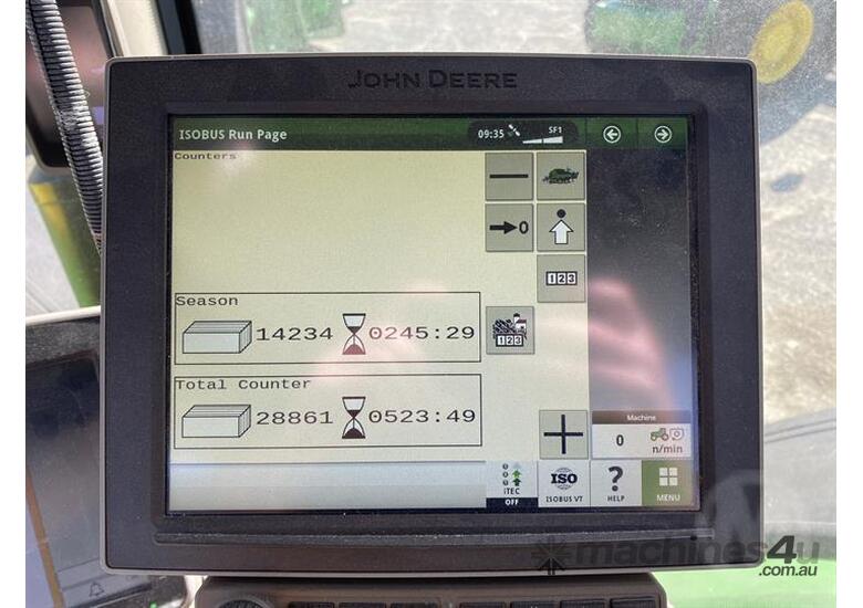caption John Deere L340 Precutter Large Square