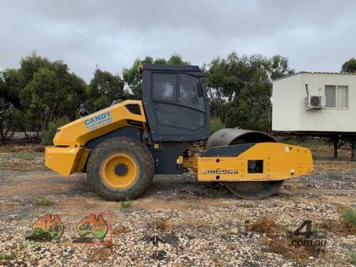 (7610) 2021 Liugong 614 Pad Foot Roller