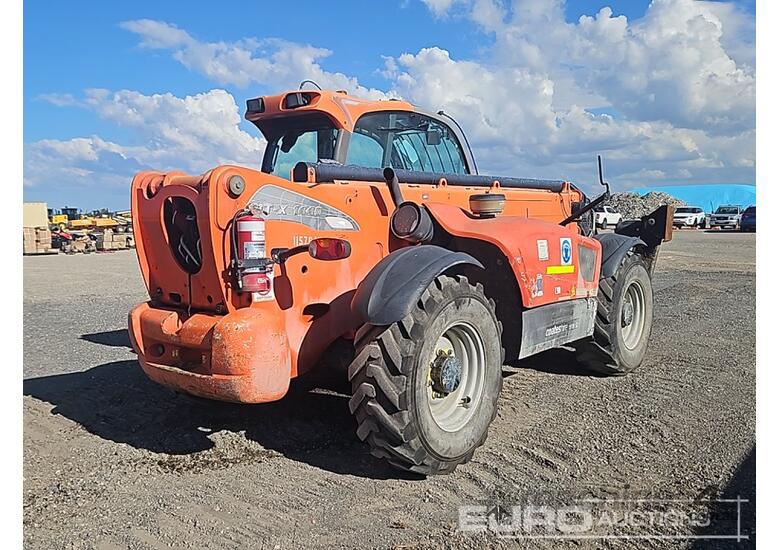 caption 2015 Manitou MT-X1440