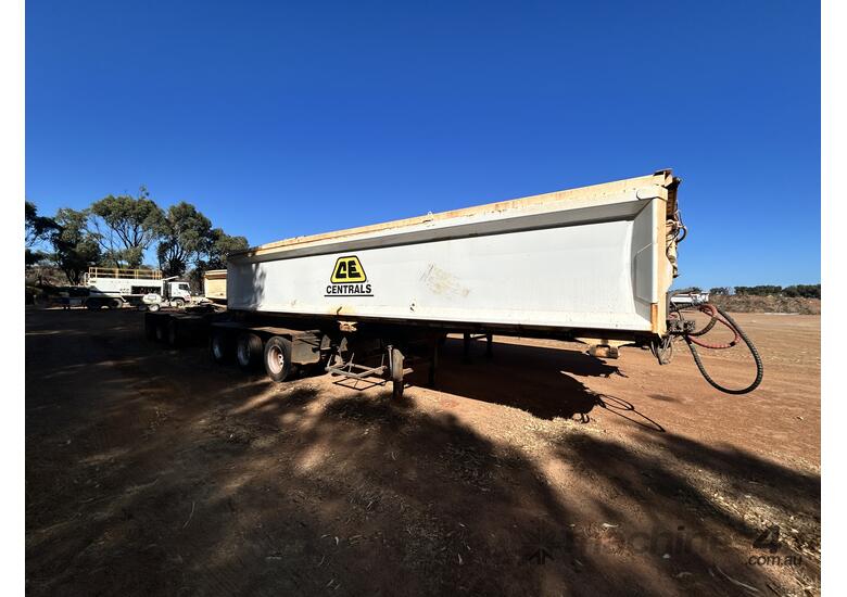 caption Kennedy Road Train Tri-Axle Side Tipper Combination