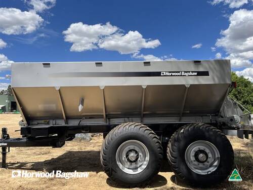 caption Horwood Bagshaw TVW Spreader TVW16 - 16 Tonne Tandem Axle