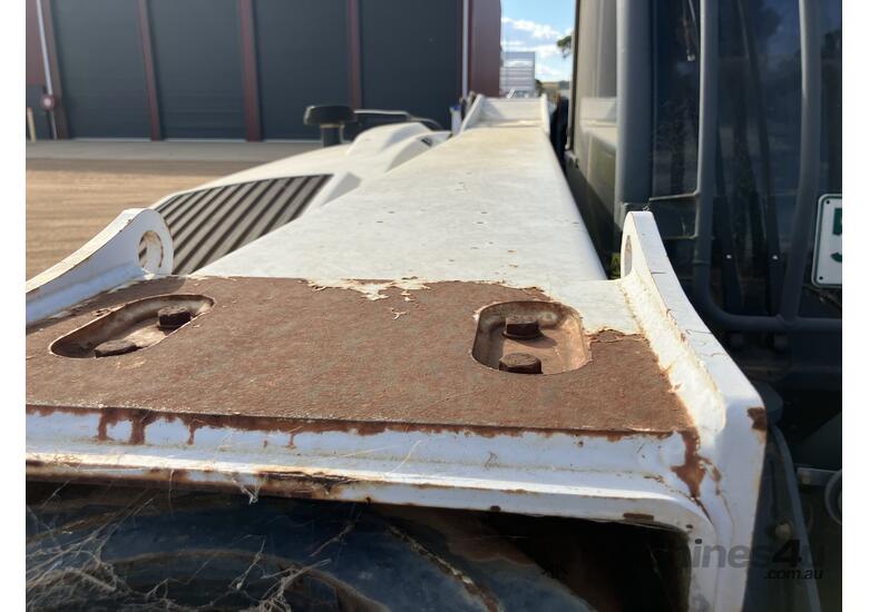 caption 2012 Bobcat TL470 Telehandler