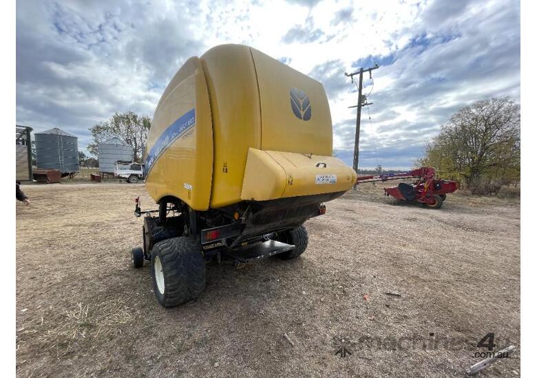 caption New Holland Round Baler