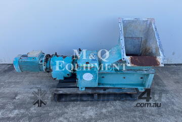 M&Q EQUIPMENT - 700 mm x 320 mm Brentwood Shredder