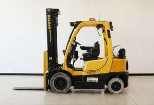 Hyster 2.5T LPG counterbalance forklift.