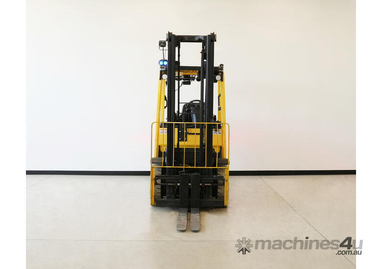  Hyster 2.5T LPG counterbalance forklift.