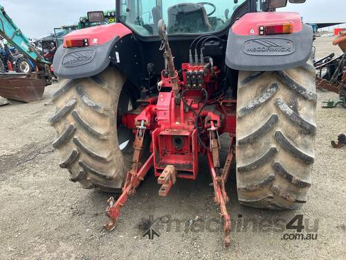 caption 2007 McCormick MC135 Tractor / Loader