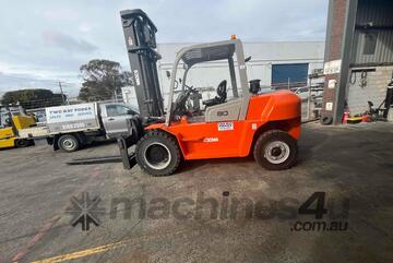 SOCMA 8 Tonne forklift