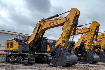 XCMG XE800LC Excavator For Sale