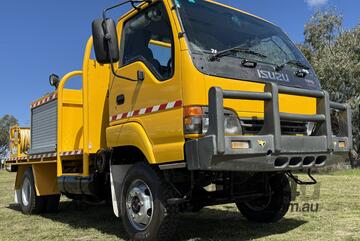 Isuzu NPS300 4x4 Turbo Diesel Single Cab Traytop Firetruck. Ex QLD Fire & Rescue Service. Isuzu NPS300 4x4 Turbo Diesel Single Cab Traytop Firetruck. Ex QLD Fire & Rescue Service.