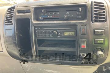 2010 Hino 300 716 Tray Day Cab