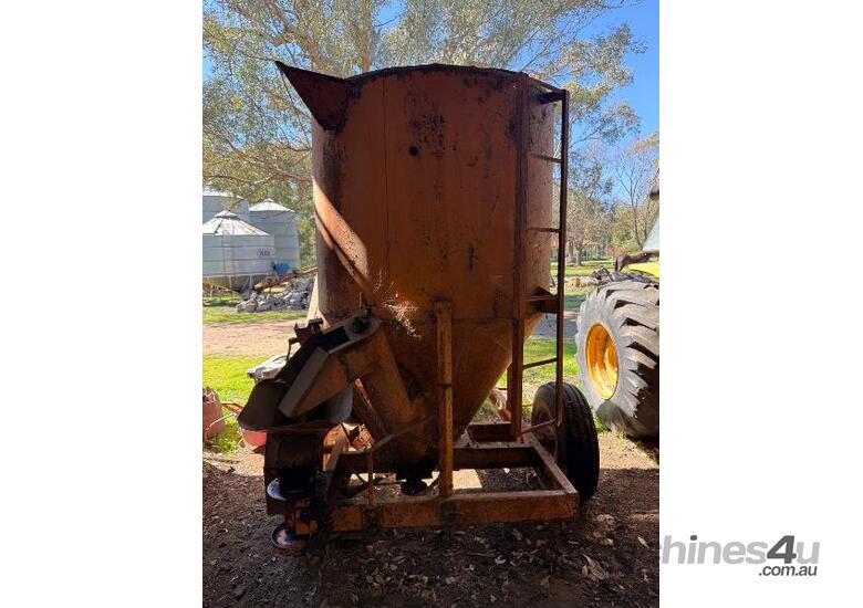 Parkes Industries Multi Mix Feed Mill