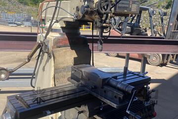 Chevalier FM-3VK Vertical Turret Milling Machine