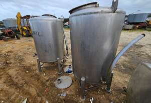 Vertical Stainless Steel Vats - 1200 Litre