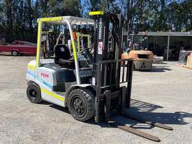 TCM FD30T3K Forklift - picture0' - Click to enlarge