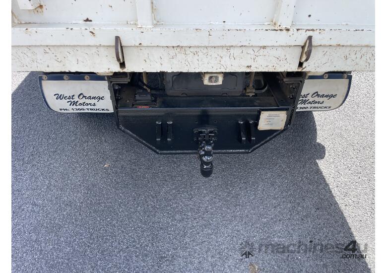 Hino 300 816 Cab Tipper Auto