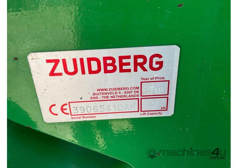 2019 John Deere 5100R Tractor