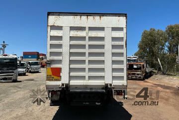 2004 Mitsubishi Fuso Fighter FK600 Curtainsider Day Cab
