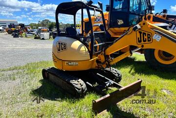 Jcb   8032 MINI EXCAVATOR.