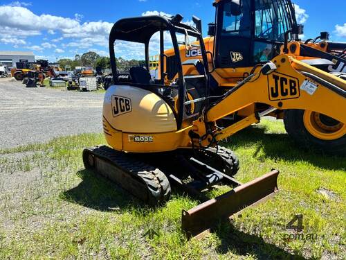JCB 8032 MINI EXCAVATOR.