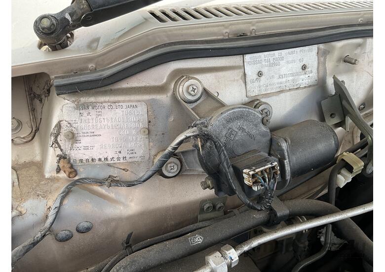 1999 Nissan Patrol ST Wagon Petrol and Gas (Auto) **NON RUNNER**