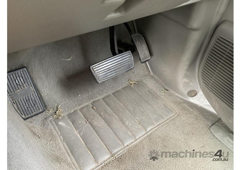 1999 Nissan Patrol ST Wagon Petrol and Gas (Auto) **NON RUNNER**