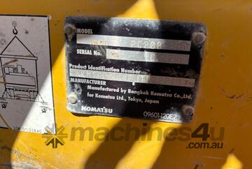 2018 Komatsu PC200-8 Excavator (Steel Tracked)