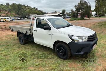 Toyota   Hilux Workmate