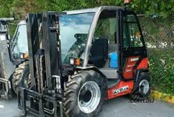 2015 Manitou MH25 - 4T 4WD Diesel Buggie Forklift (Full A/C Cabin)