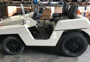 Toyota   TD25 Towing Tractor