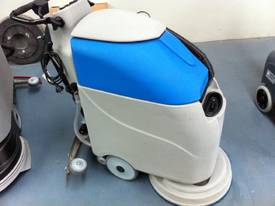 Used Fiorentini I18 walk behind scrubber complete - picture0' - Click to enlarge