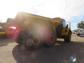 2009 USED KOMATSU HM400-2 ARTICULATED DUMP TRUCK - picture1' - Click to enlarge