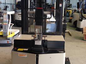 Used Crown Walkie Stacker - picture2' - Click to enlarge