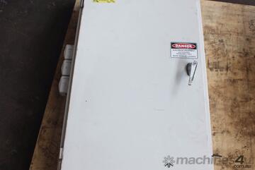 Circuit Breaker Electrical Distribution Cabinet