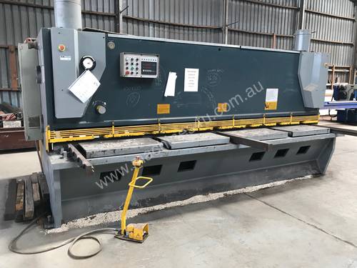 AVAILABLE NOW! - METALMASTER 4000mm x 12mm Variable Rake Guillotine