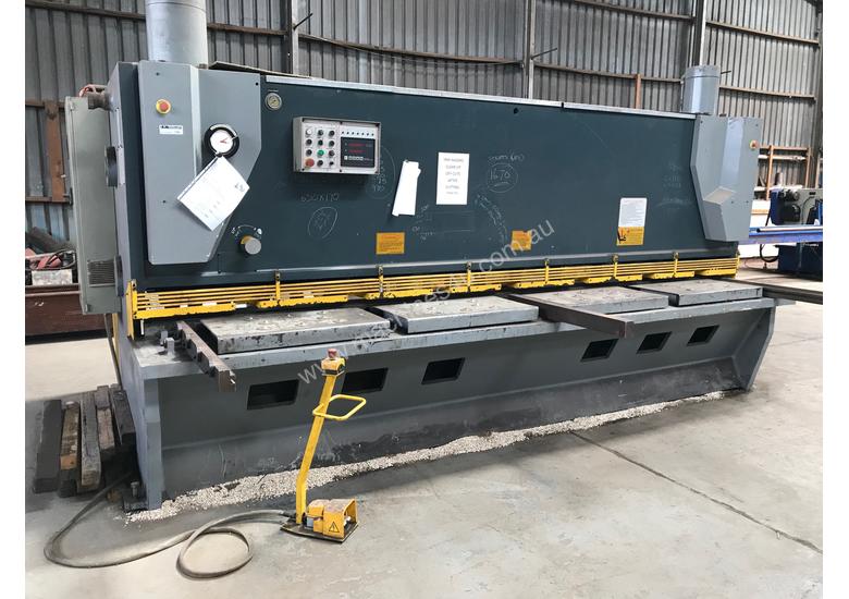 caption AVAILABLE NOW! - METALMASTER 4000mm x 12mm Variable Rake Guillotine