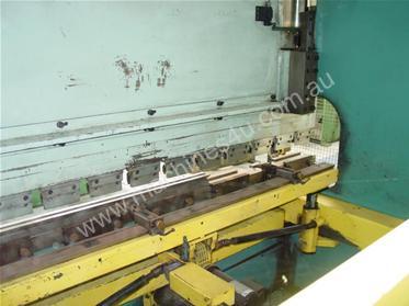 caption Gaspirini Full Synchro CNC Press Brake
