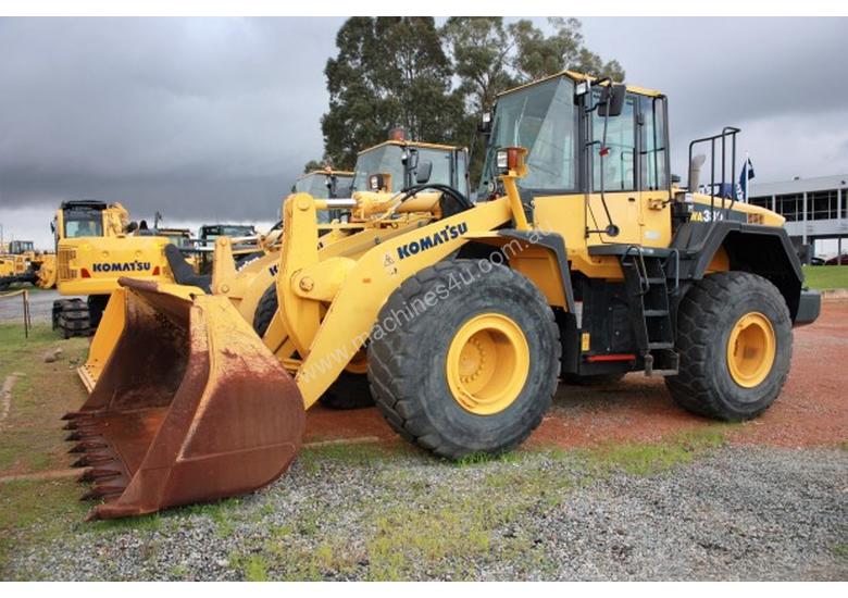 caption Komatsu WA380-6 Loader/Tool Carrier Loader