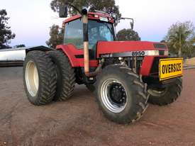 Case IH 8950 FWA/4WD Tractor - picture0' - Click to enlarge