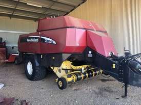 New Holland BB940A Square Baler Hay/Forage Equip - picture0' - Click to enlarge