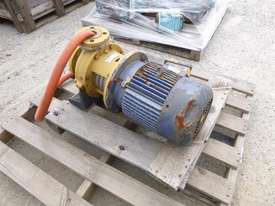 Custom Electric Motor With Pump - picture1' - Click to enlarge