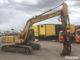 2001 Komatsu PC220-6 - picture1' - Click to enlarge