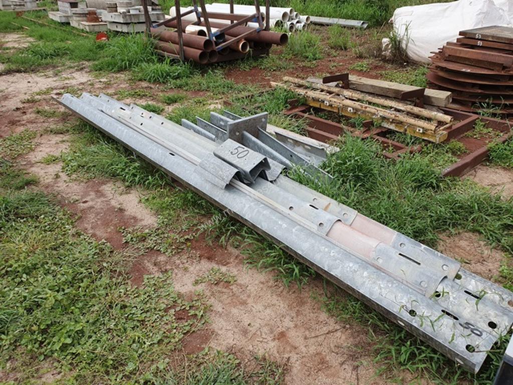 Used Not Specified Unknown QTY GALVANISED ARMOUR PLATE GARD RAILS
