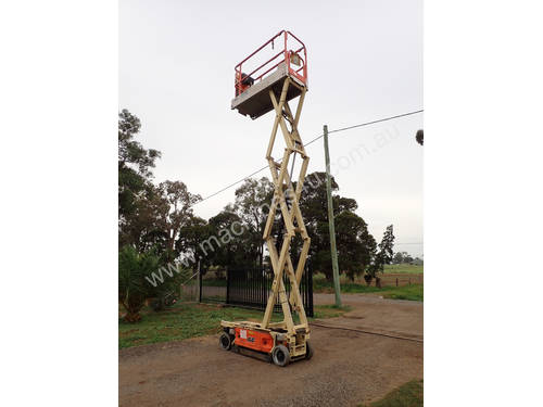 JLG 1930ES Scissor Lift Access & Height Safety