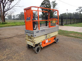 JLG 1930ES Scissor Lift Access & Height Safety - picture0' - Click to enlarge