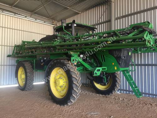 John Deere R4045 Boom Spray Sprayer