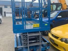 Electric Scissor Lift - picture1' - Click to enlarge