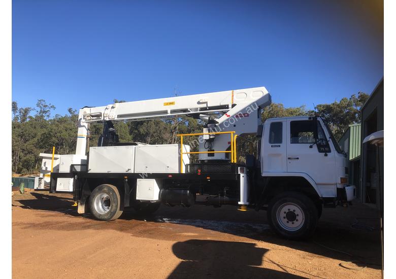 caption Isuzu GMJ 19meter EWP
